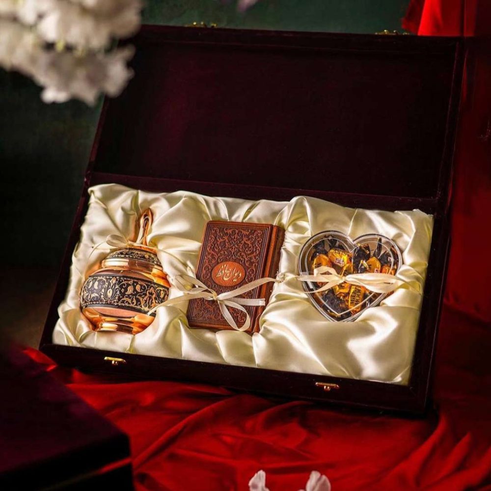 ست یلدایی - ست هدیه یلدایی همراه با قندان حکاکی روی مس - هنر نصف جهان