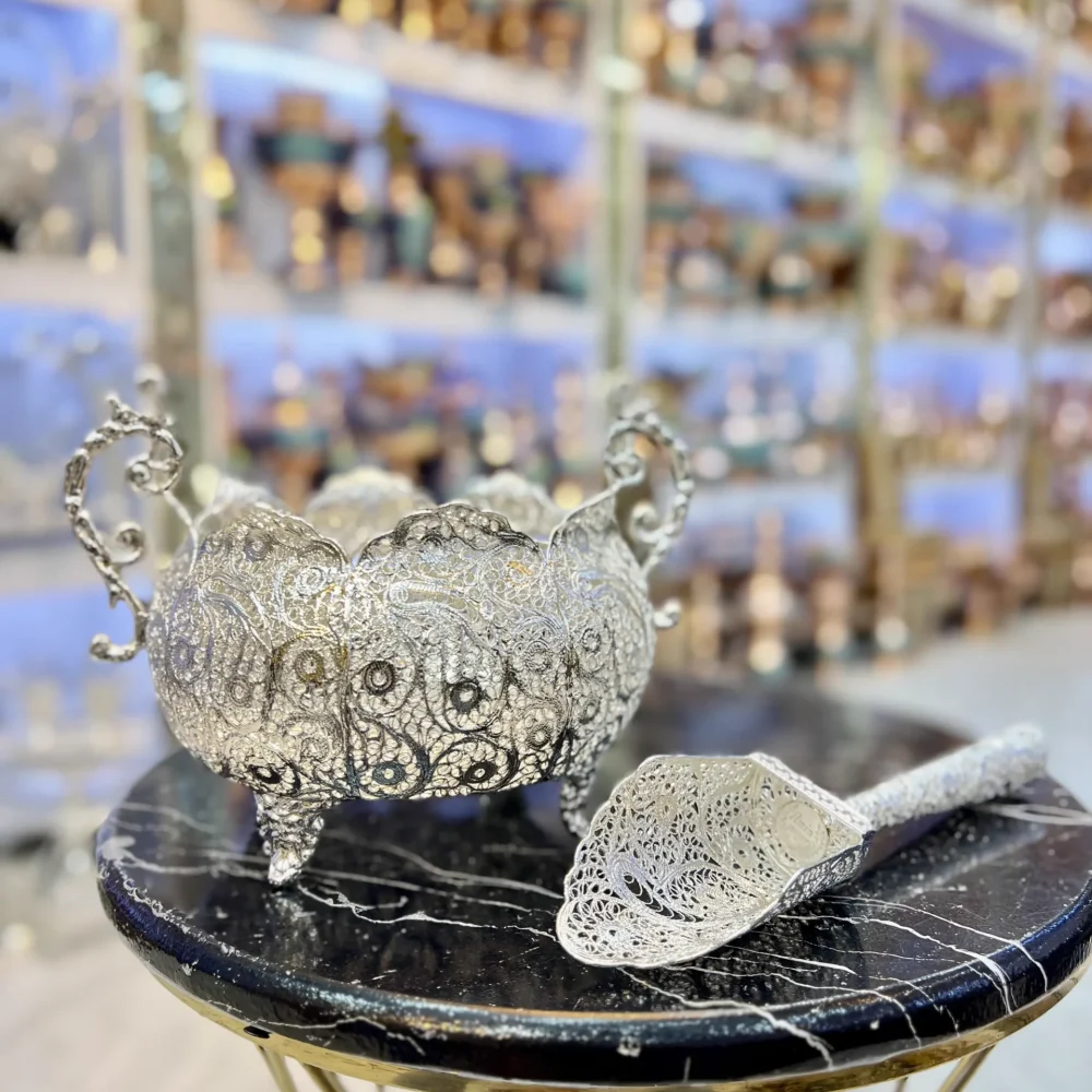 اجیل خوری متوسط پایه کوتاه ملیله کاری - اجیل خوری متوسط پایه کوتاه ملیله کاری همراه با قاشق ملیله کاری