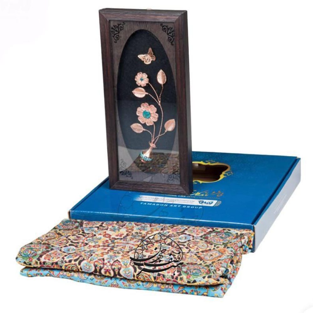 فیروزه کوبی در اصفهان - قاب گل فیروزه کوبی همراه با ترمه 1*1اعلا داخل جعبه بسیار زیبا