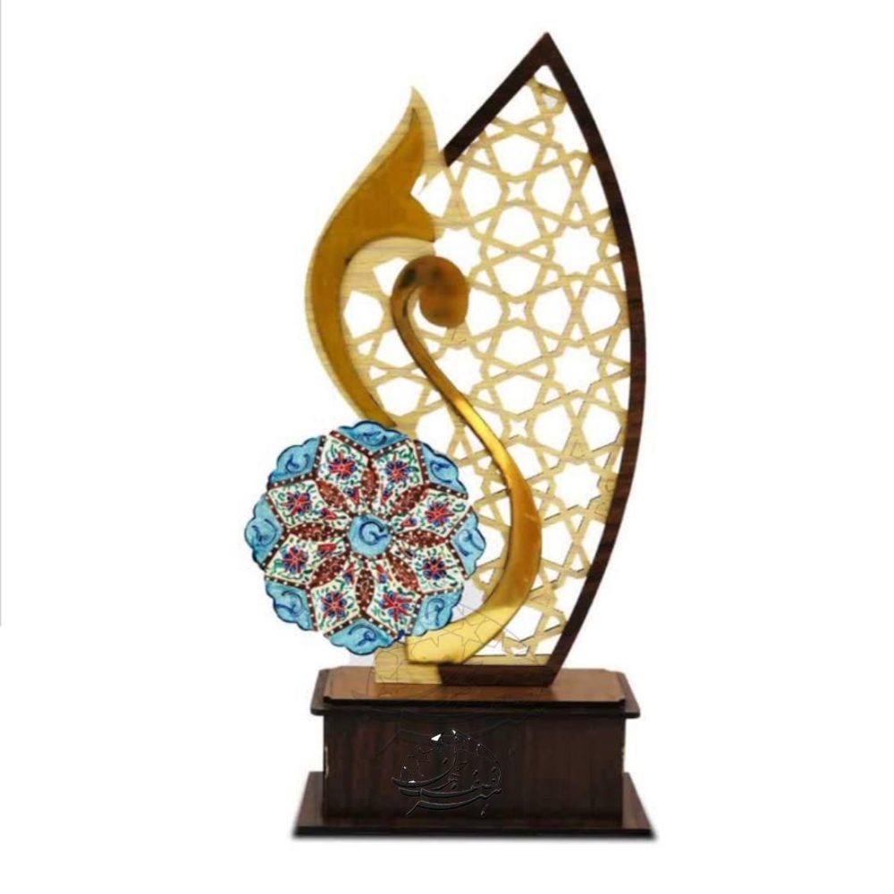 تندیس مدل صبا همراه با بشقاب مینا کاری 10cm